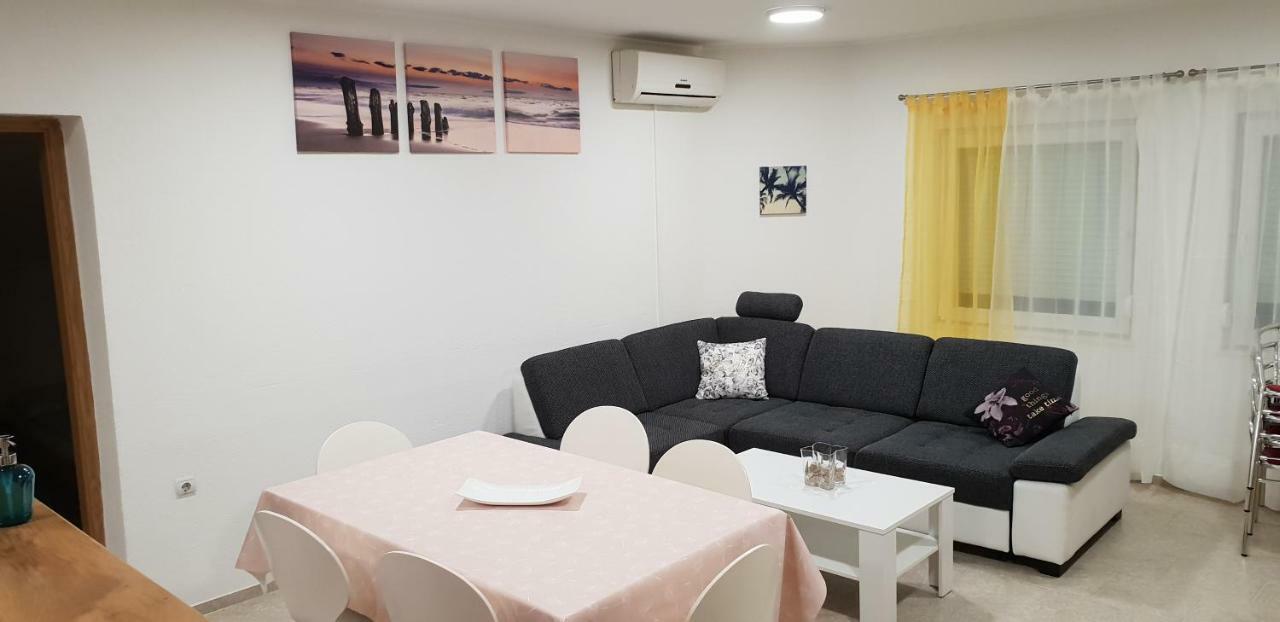 Apartma Jelka Novigrad Istria 外观 照片